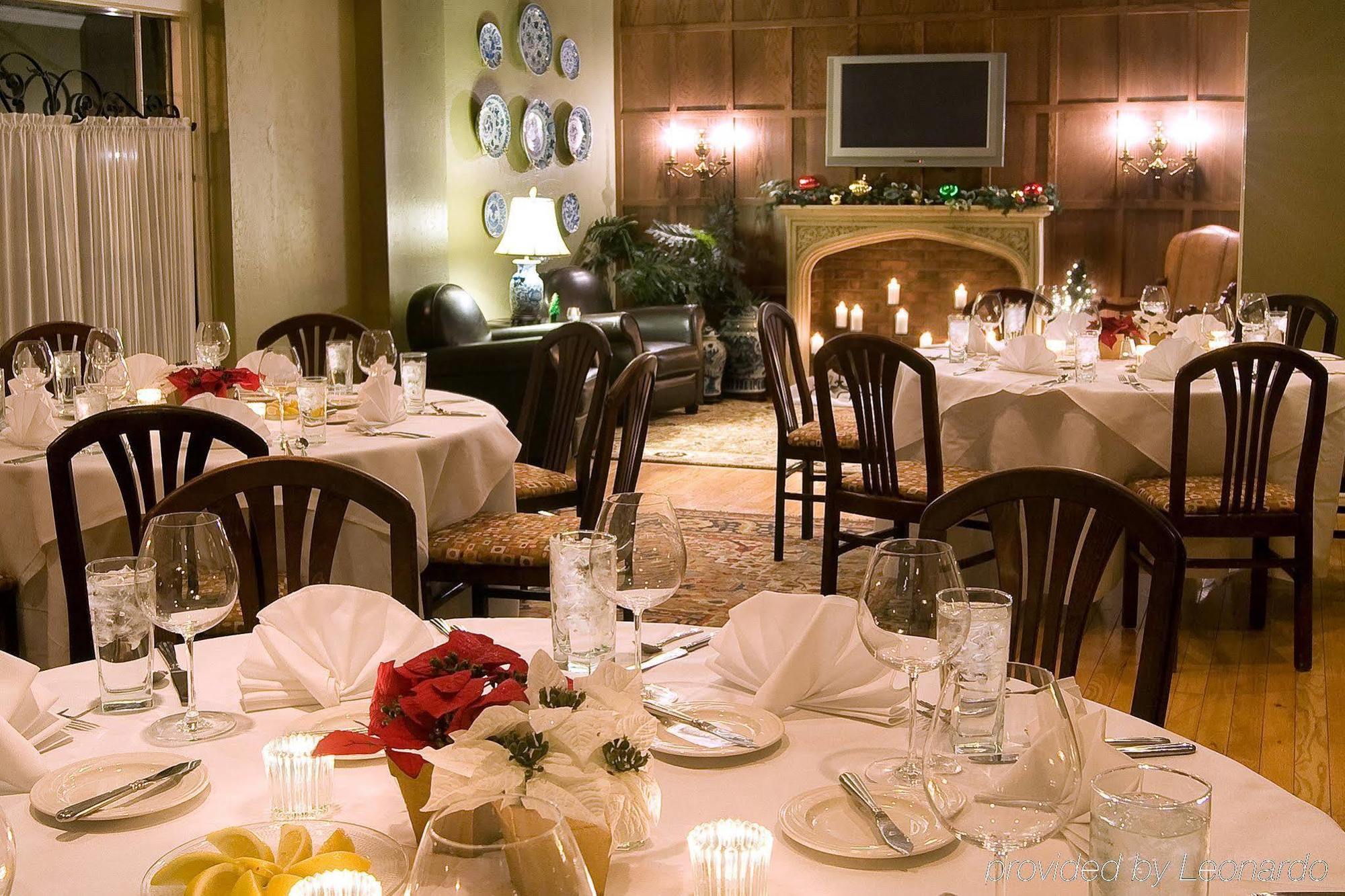 Seven Gables Inn, St Louis West, A Tribute Portfolio Hotel Клейтон Экстерьер фото