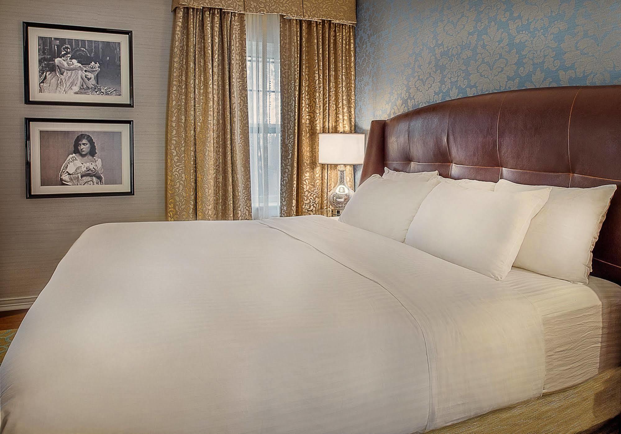 Seven Gables Inn, St Louis West, A Tribute Portfolio Hotel Клейтон Экстерьер фото
